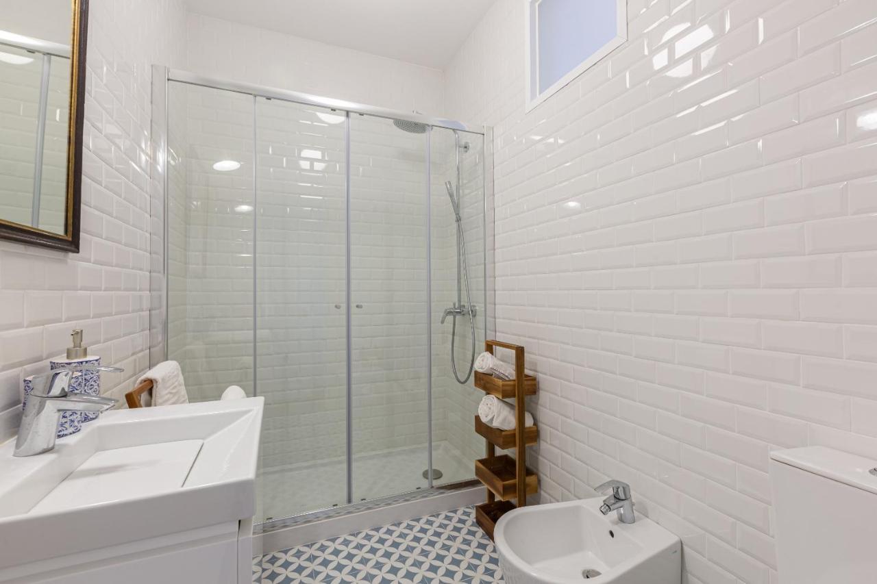 White & Blue Vintage Home In Graca Lisboa المظهر الخارجي الصورة