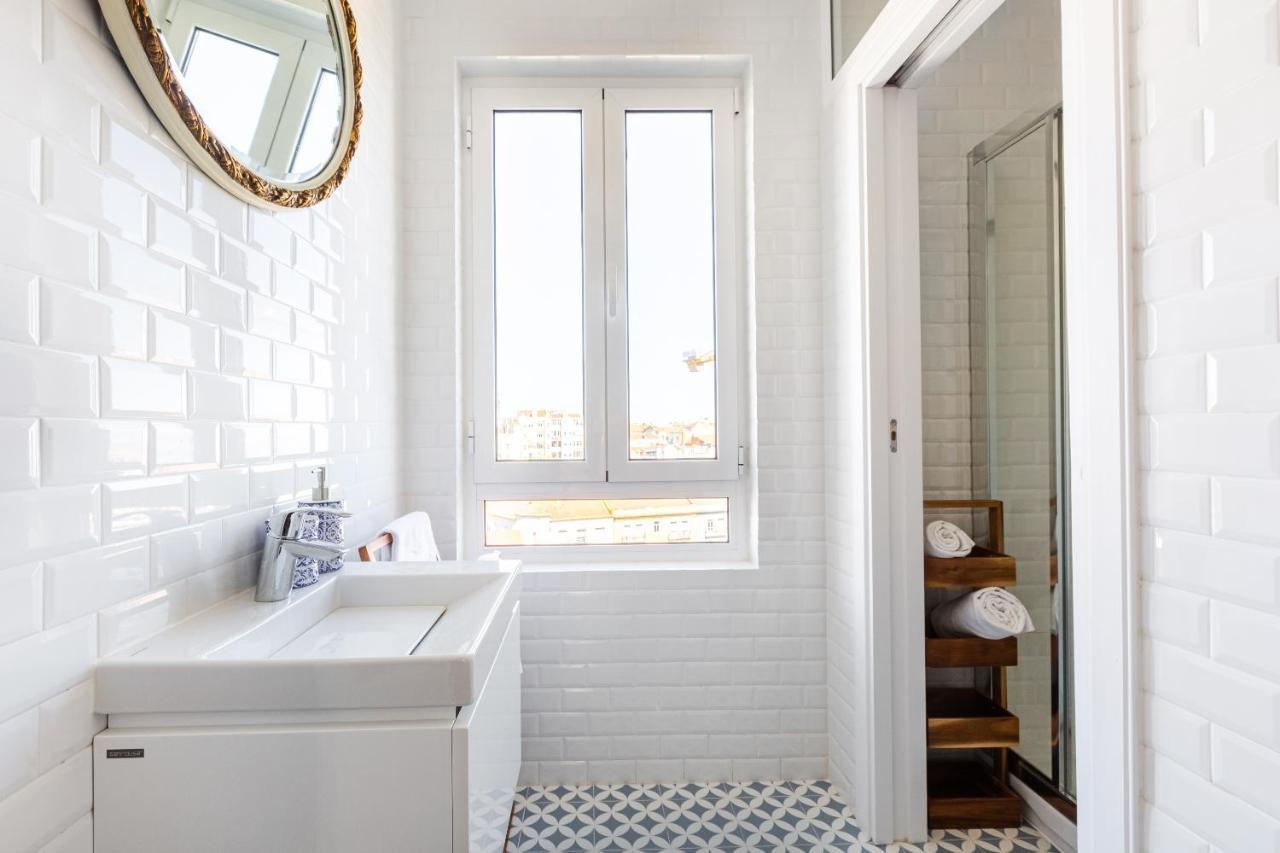 White & Blue Vintage Home In Graca Lisboa المظهر الخارجي الصورة