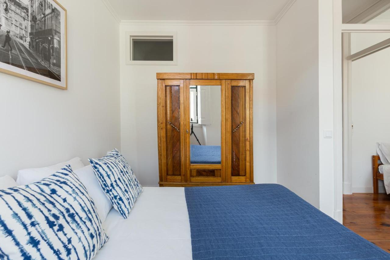White & Blue Vintage Home In Graca Lisboa المظهر الخارجي الصورة